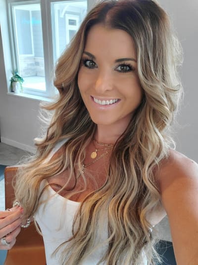 Paula Oliver, independent stylist at AT.hair & co.