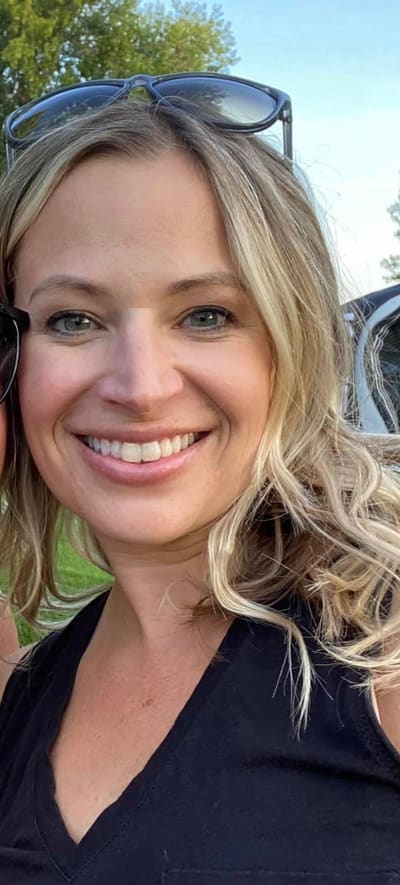 Rachel Black, independent stylist at AT.hair & co.